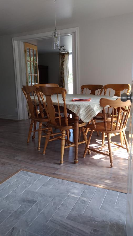 Les Appartements de La Bergeronnette Grandes-Bergeronnes Extérieur photo