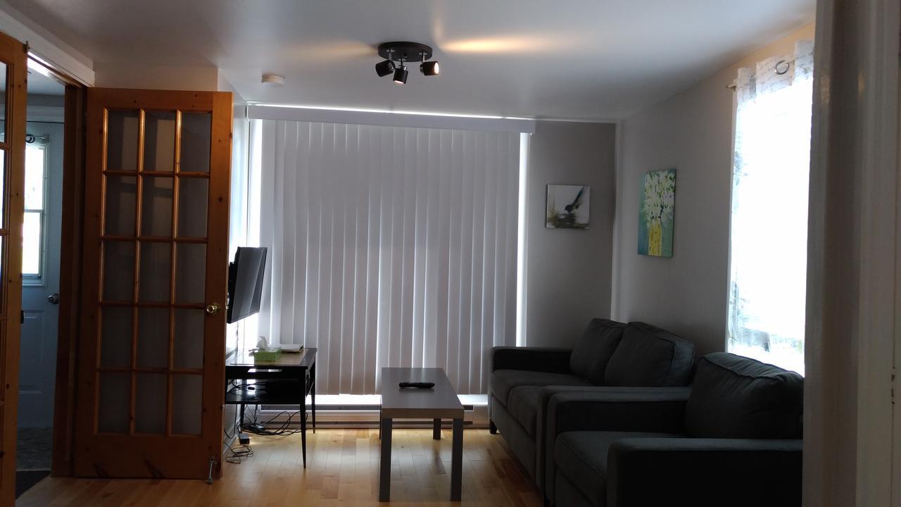Les Appartements de La Bergeronnette Grandes-Bergeronnes Extérieur photo