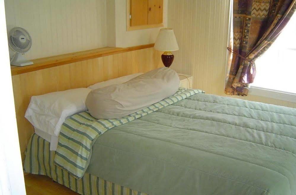 Les Appartements de La Bergeronnette Grandes-Bergeronnes Extérieur photo